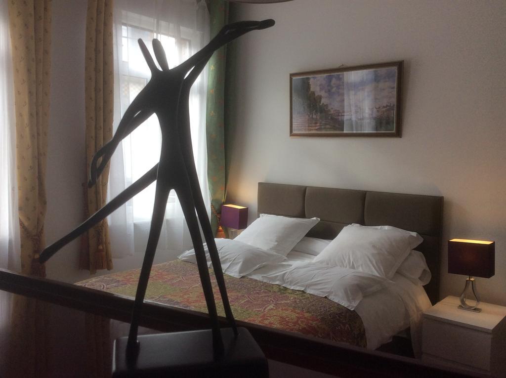 Chambres Et Table D'Hotes La Belle Lensoise エクステリア 写真