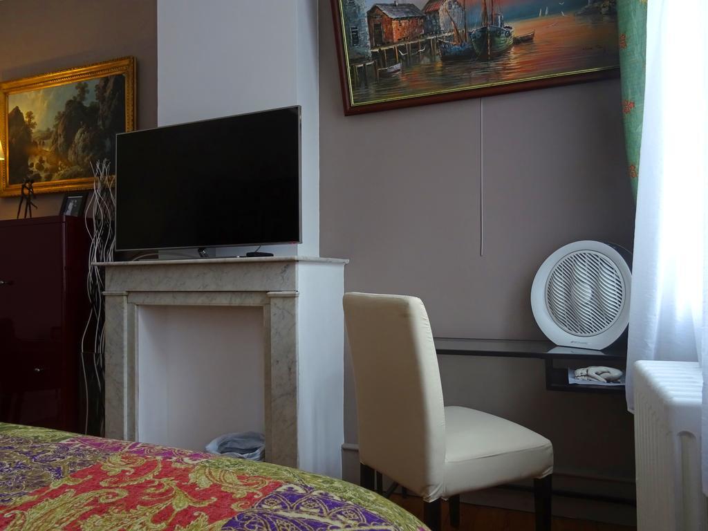 Chambres Et Table D'Hotes La Belle Lensoise エクステリア 写真